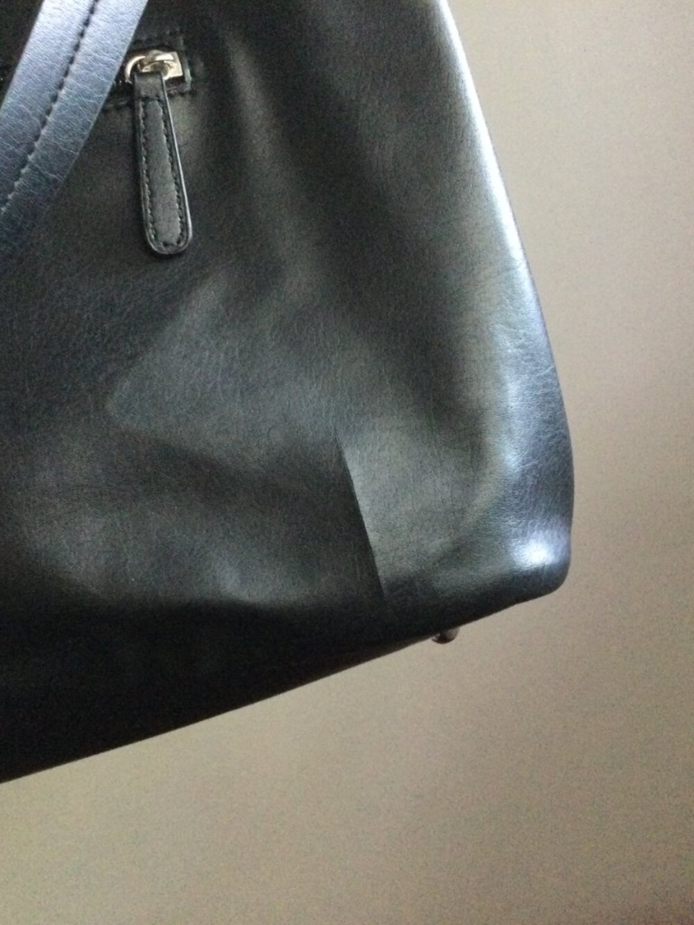 Nicole Miller New York Black Faux Soft Leather Shoulder Bag with Silver hardware - Picture 9 of 9